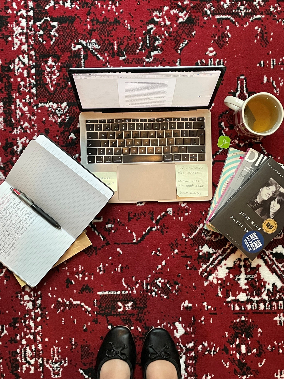 SHOP SMART THIS CHRISTMAS